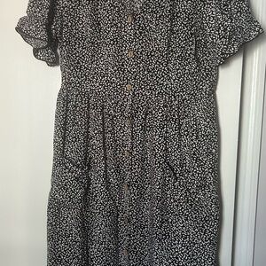 Black and White Midi Sundress with Puff Sleeves